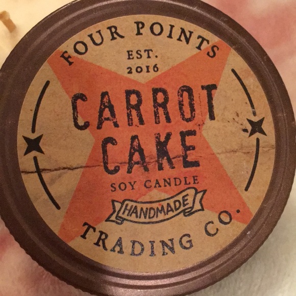 Four Points Trading Company Carrot Cake Candle NWT - Picture 2 of 4